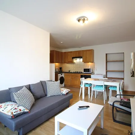 Appartement La Bourboule, 3 Pièces, 5 Personnes - Fr-1-608-14 *