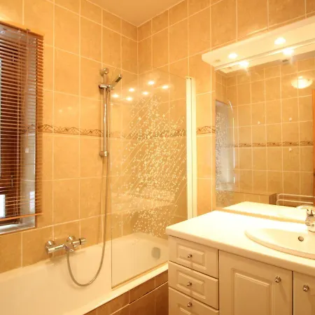 Appartement La Bourboule, 3 Pièces, 5 Personnes - Fr-1-608-14